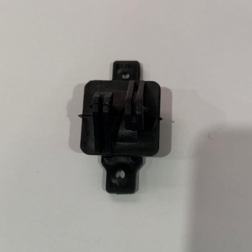 PVC W Insulator electric fence accessory